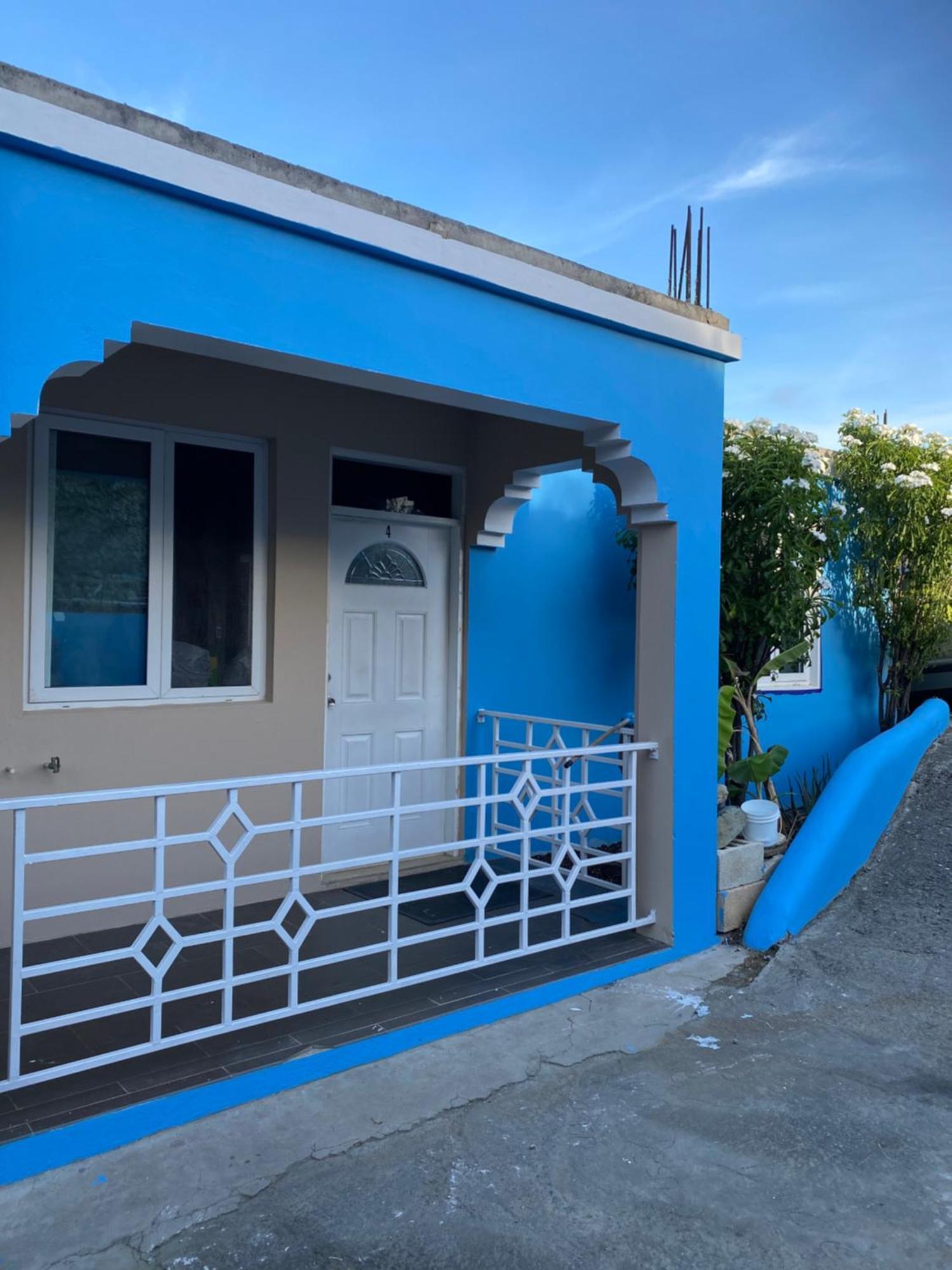Top Of The Hill Blue Sunshine East End Exterior photo